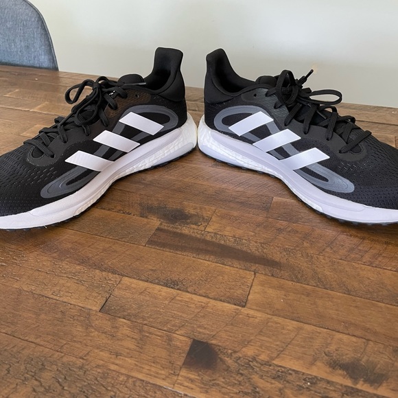 ADIDAS Solar Glide 4 Men’s Running Shoes, Size 10.5 - Picture 2 of 5
